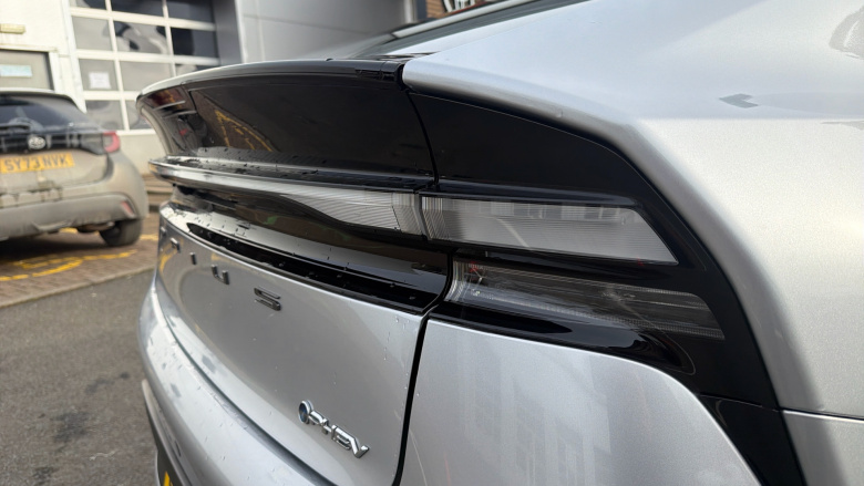 Toyota Prius 2.0 PHEV Design 5dr CVT Hatchback